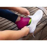 Feetures Elite Light Cushion No Show Tab Pulse Purple