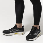 Mizuno Wave Inspire 21 2E Wide Fit Men's Black White Vibrant Yellow